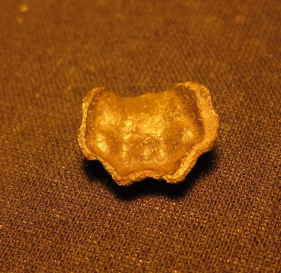 Bronzový fragment