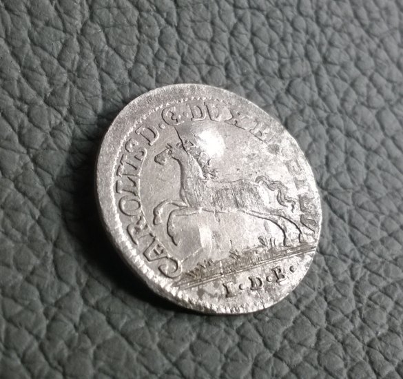 12tina tolaru 1775