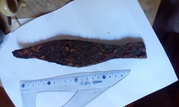 23 cm délka 5 cm šířka