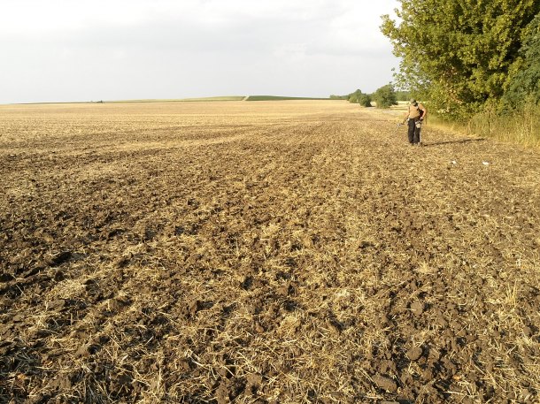 Terminální kování ukončení rukojeti nože - středověk