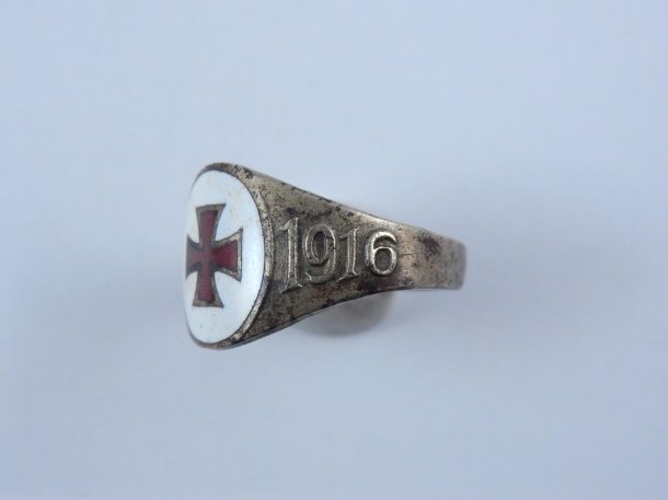 Patriotischer Fingerring