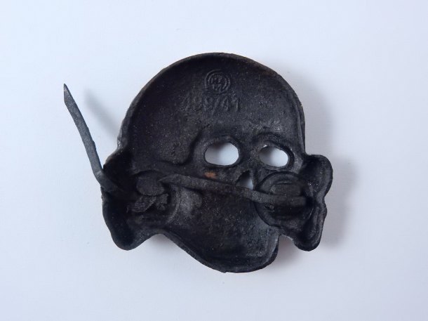 SS Totenkopf für die Schirmmütze Nr.3