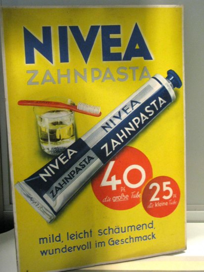 Zubní pasta Nivea, reklamní 1926 - 45