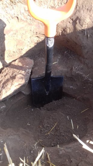 Co s tím,kopat nebo volat archeology?