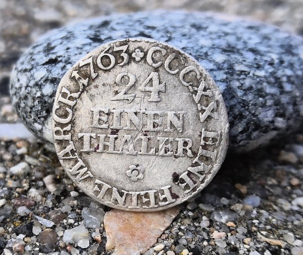 24 Einen Thaler 1763