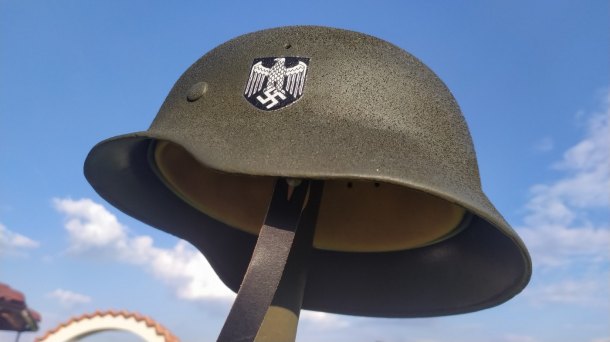 STAHLHELM