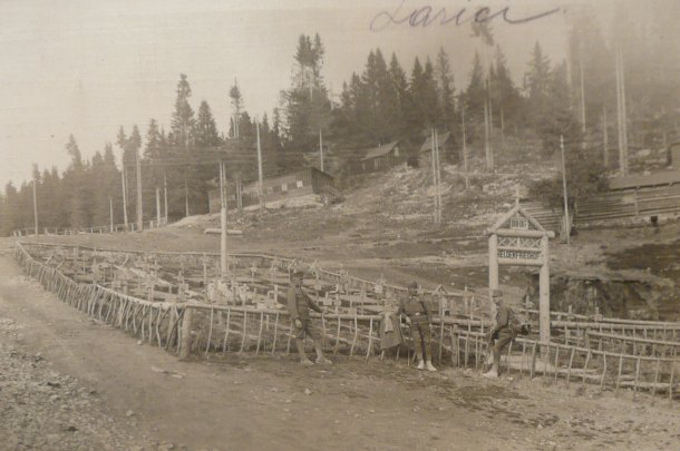 Polní hřbitov,Larici.