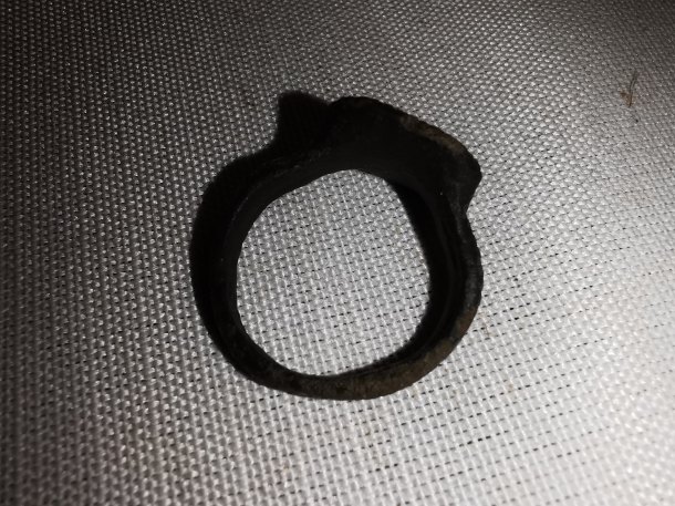 I.H.S ring