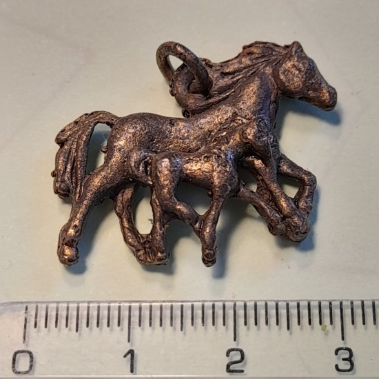 Horses pendant