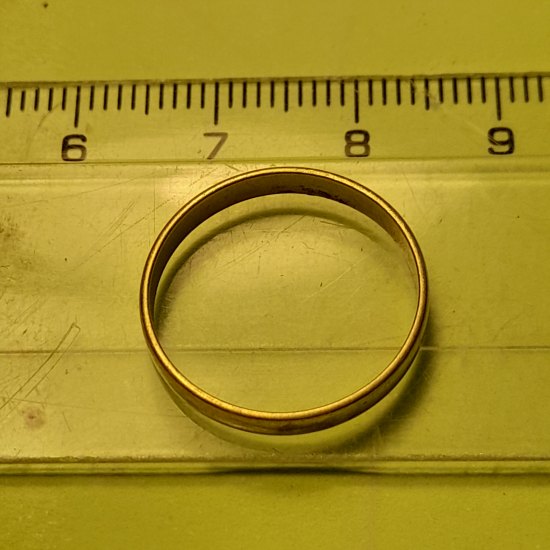 Gold ring