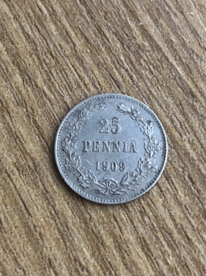 25 PENNIÄ