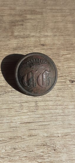 Knoflík s monogramem