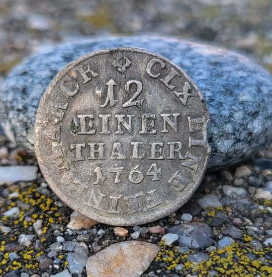 12 Einen Thaler 1764