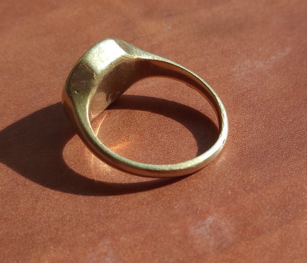 Gold ring