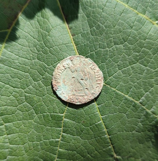 Follis Valentinian I.