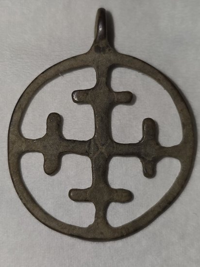 Nějaký amulet