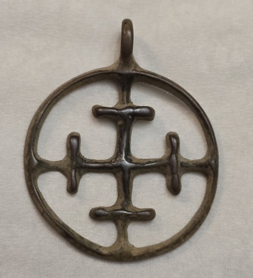 Nějaký amulet