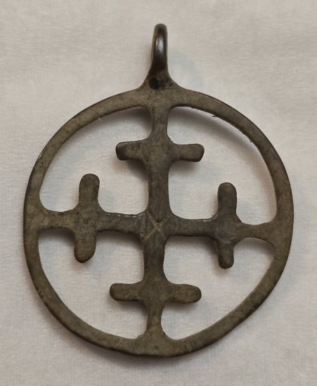 Nějaký amulet