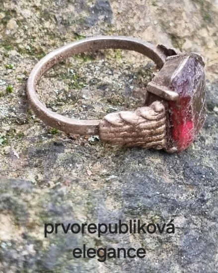 Prvorepublikovej elegán