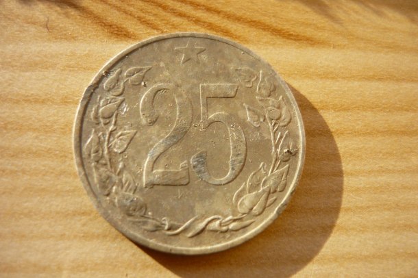 25 hal. 1953