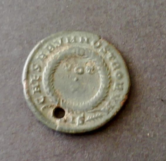 1/2 folis- Flavius Julius CRISPUS (300-326)