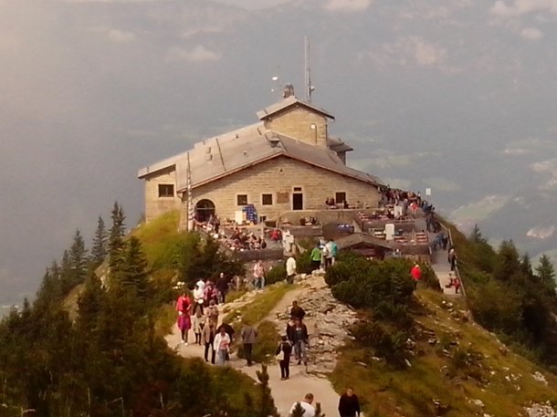 Výšlap na Orlí Hnízdo a cestou na horu pivní flaška