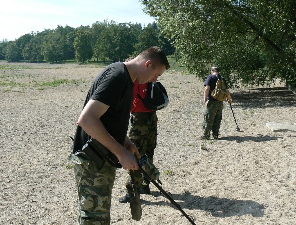 Brněnská přehrada vydala truhlu s pokladem...