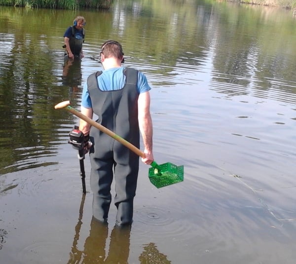 Hledání s detektory kovů ve vodě