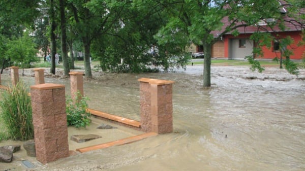 Detektory kovů a záplavy