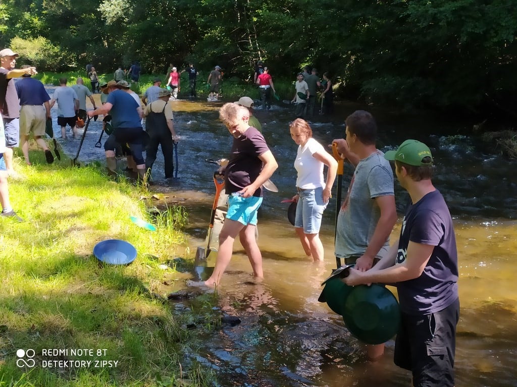 Závody v rýžování zlata a minerálů - Zlata Opava 2020