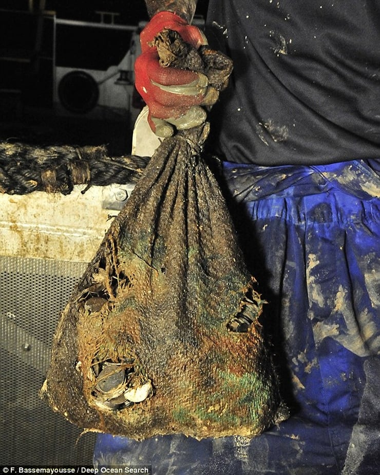 7 May 2013 Hundred tons of coins on sunken steamer