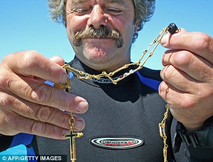 16 May 2011 Golden chain from the 17th century