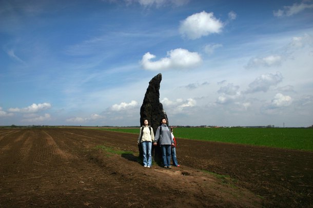 Menhir Kamenný pastýř u Klobuk