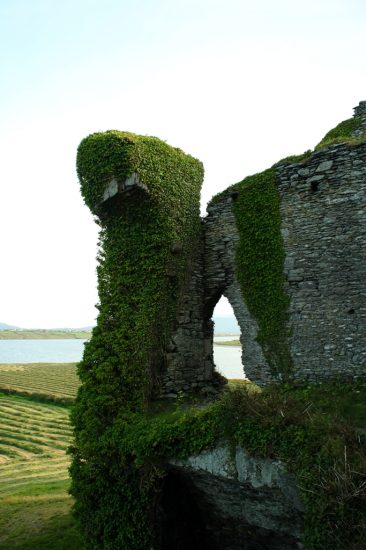 Ballycarbery Castle