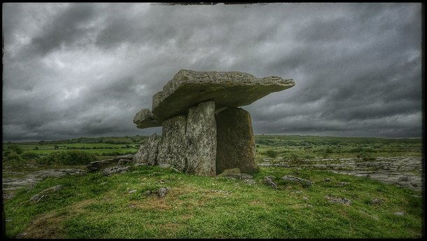 Poulnabronský dolmen