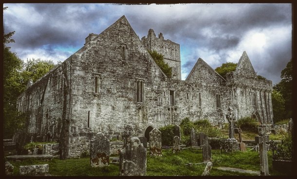 Opatství Muckross Abbey, Irsko