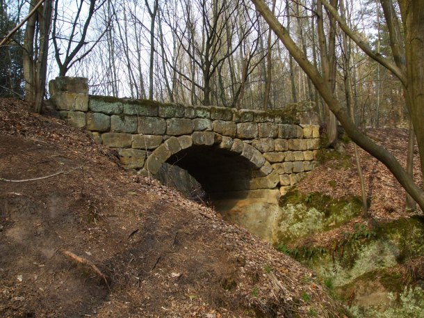 Kamenný most v Jestřebici